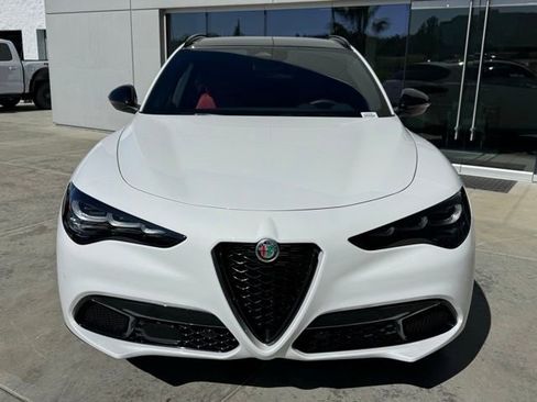 New 2026 Alfa Romeo Stelvio Sprint w/ Convenience Package image 2