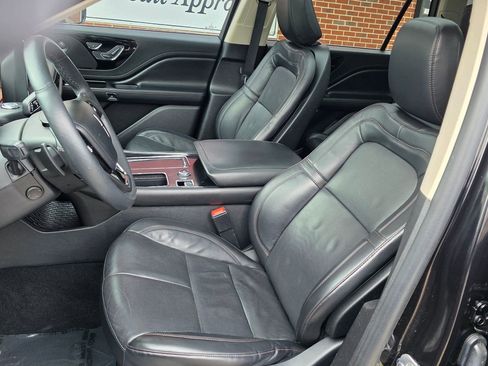 Used 2021 Lincoln Aviator Reserve w/ Elements Package Plus image 14