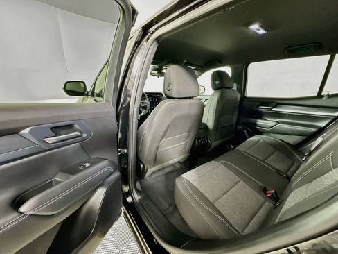 Used 2025 GMC Terrain Elevation AWD/4WD image 16