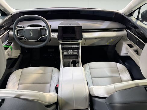 New 2026 Lincoln Nautilus Premier AWD/4WD image 23
