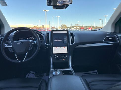 Used 2023 Ford Edge SEL w/ Convenience Package image 14