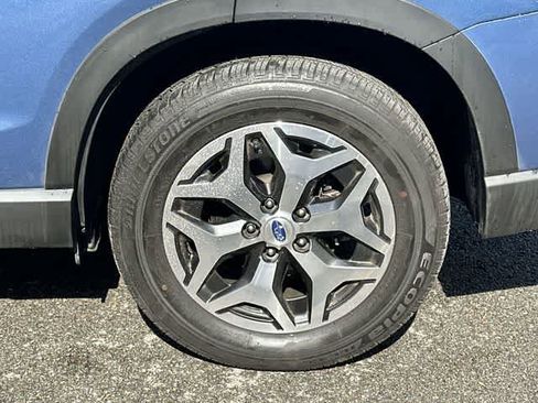 Used 2021 Subaru Forester Premium image 5
