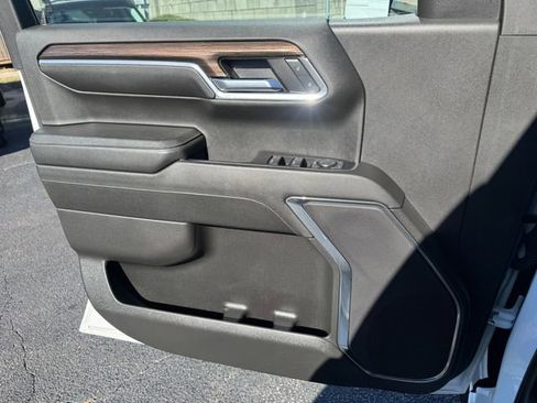 Used 2023 Chevrolet Silverado 1500 LT Trail Boss w/ Protection Package image 28