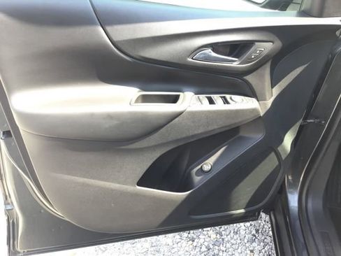 Used 2020 Chevrolet Equinox LT image 10
