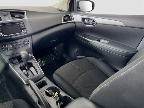 Used 2018 Nissan Sentra S image 21