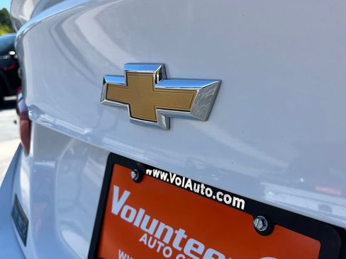 Used 2021 Chevrolet Malibu LS FWD image 11