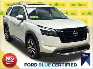 Used 2024 Nissan Pathfinder Platinum w/ Black Appearance Package FWD 360° Tour