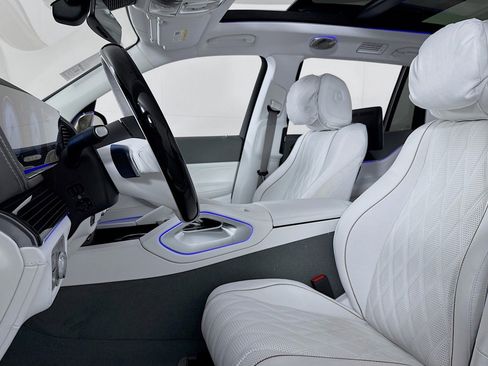 New 2026 Mercedes-Benz Maybach GLS 600 4MATIC image 19