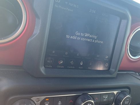 Used 2023 Jeep Wrangler Unlimited Rubicon w/ Cold Weather Group image 3