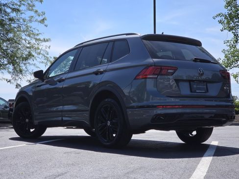 Used 2022 Volkswagen Tiguan SE R-Line AWD/4WD image 14