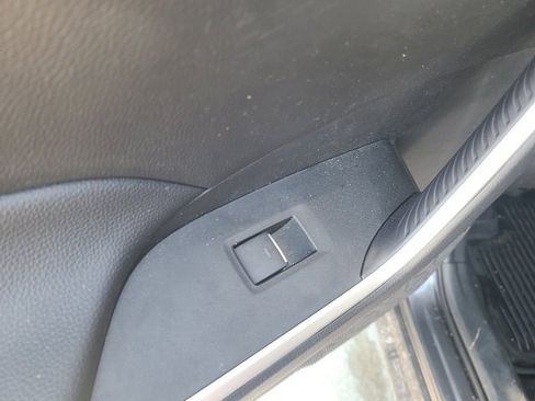 Used 2025 Toyota RAV4 XLE image 15