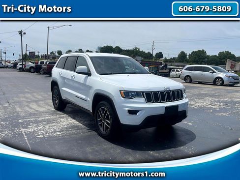 Used 2020 Jeep Grand Cherokee Laredo w/ Security & Convenience Group image 1