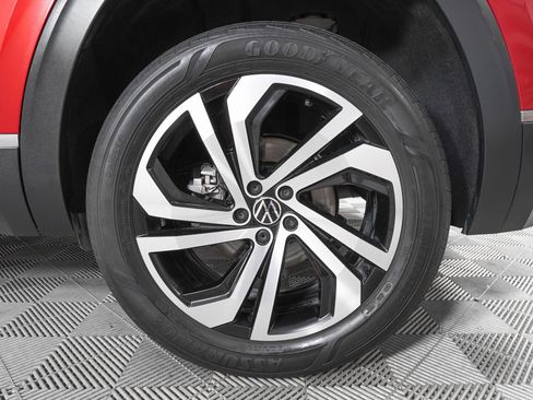 Used 2022 Volkswagen Atlas SEL image 31