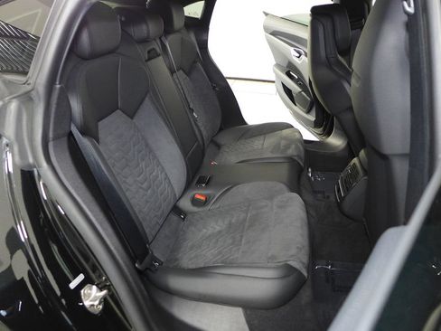 Used 2022 Audi e-tron GT Premium Plus AWD/4WD image 19