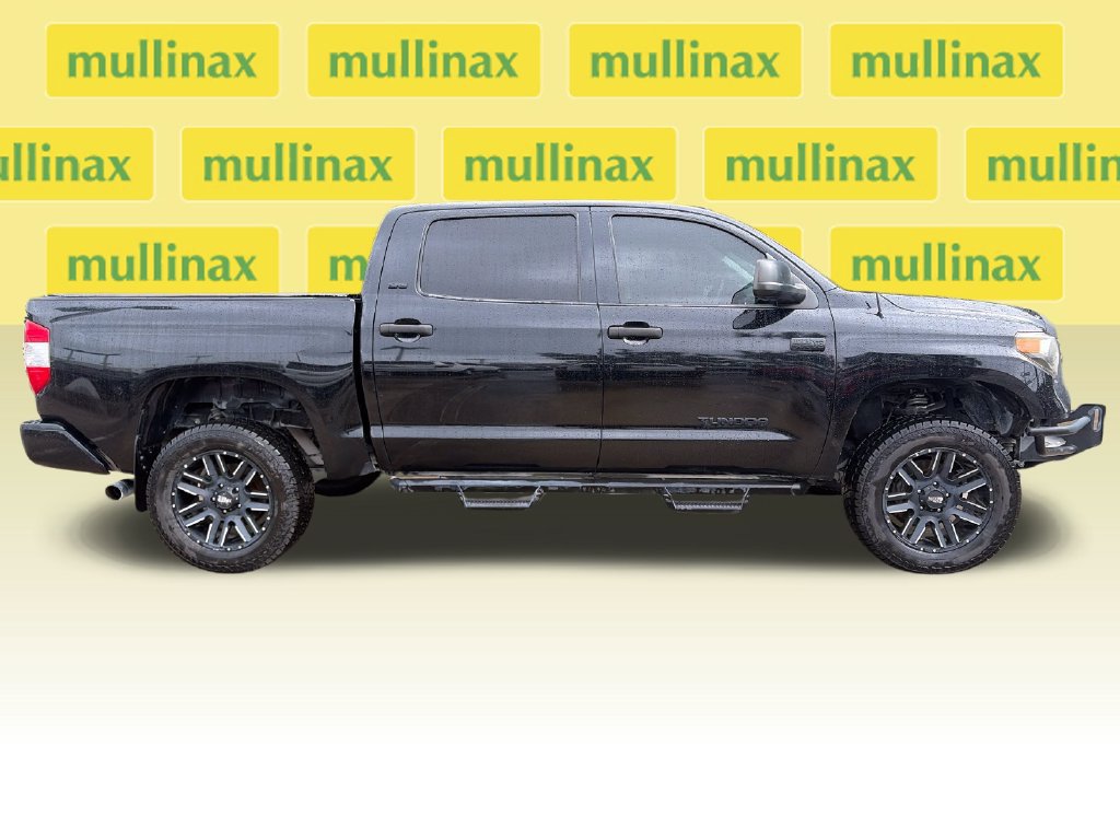 Used 2019 Toyota Tundra SR5 w/ Convenience Package AWD/4WD image 2