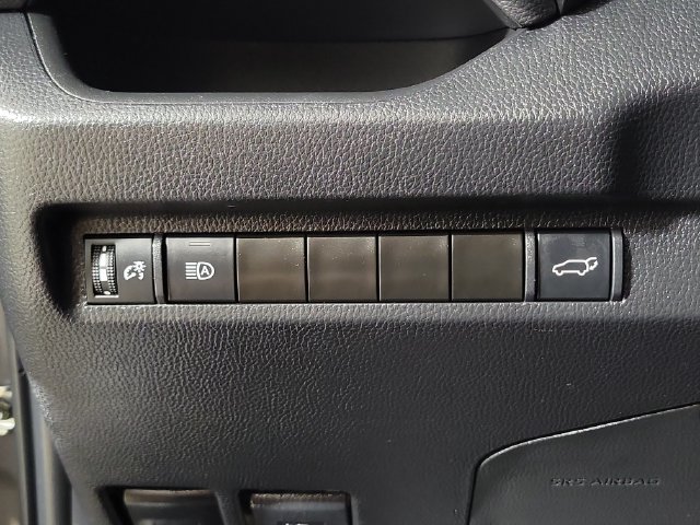 Used 2023 Toyota RAV4 XLE Premium AWD/4WD image 24