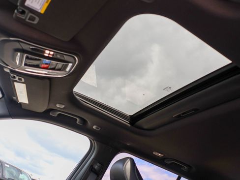 New 2026 Jeep Grand Cherokee Altitude AWD/4WD image 7