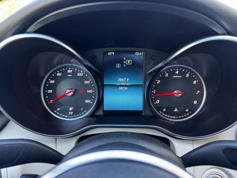 Used 2019 Mercedes-Benz C 300 4MATIC Sedan image 36