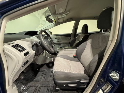 Used 2015 Toyota Prius V Three image 13