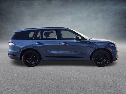New 2026 Lincoln Aviator Reserve image 8