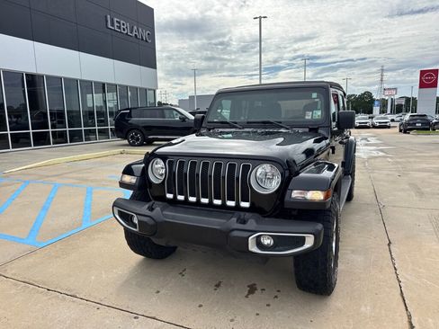 Used 2021 Jeep Wrangler Unlimited Sahara AWD/4WD image 6