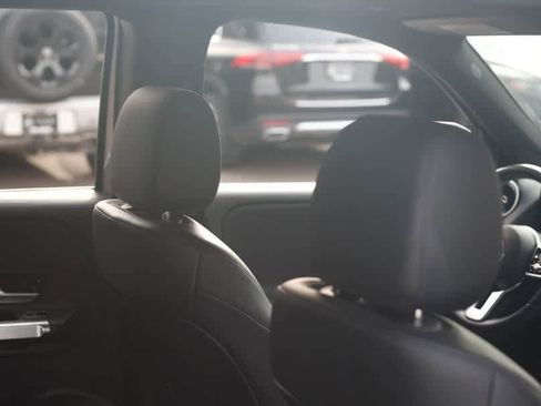 Certified 2022 Mercedes-Benz GLB 250 GLB 250 w/ Premium Package Lite image 25