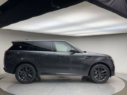 Certified 2025 Land Rover Range Rover Sport Dynamic SE AWD/4WD image 9