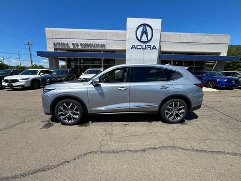 Used 2023 Acura MDX SH-AWD w/ Technology Package image 1