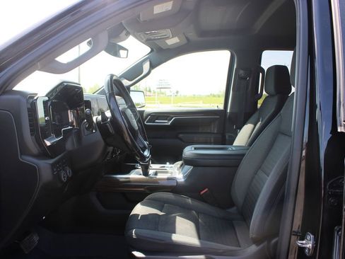 Used 2022 Chevrolet Silverado 1500 RST AWD/4WD image 23