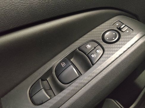 Used 2024 Nissan Altima 2.5 SV FWD image 27