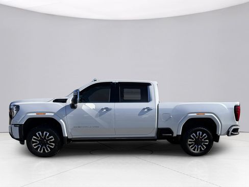 Used 2025 GMC Sierra 2500 Denali Ultimate AWD/4WD image 10