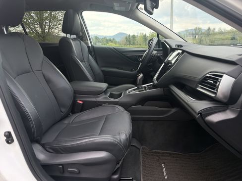 Used 2023 Subaru Outback Limited XT AWD/4WD image 21