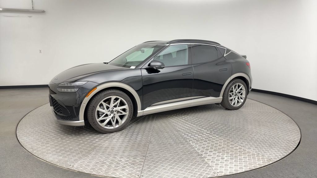 Used 2023 Genesis GV60 Advanced AWD/4WD image 6