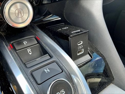 Used 2023 Acura MDX SH-AWD w/ Technology Package image 29