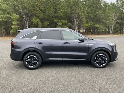 New 2025 Kia Sorento S w/ Panoramic Sunroof Package