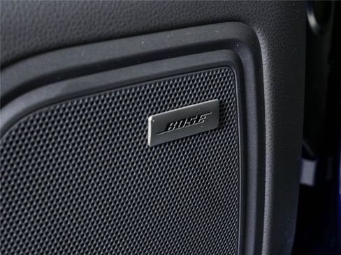 New 2026 Porsche Macan Turbo AWD/4WD image 7