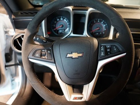 Used 2014 Chevrolet Camaro Z/28 RWD image 40
