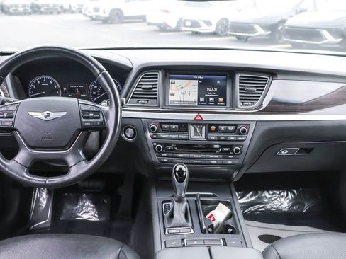 Used 2015 Hyundai Genesis 3.8 image 27