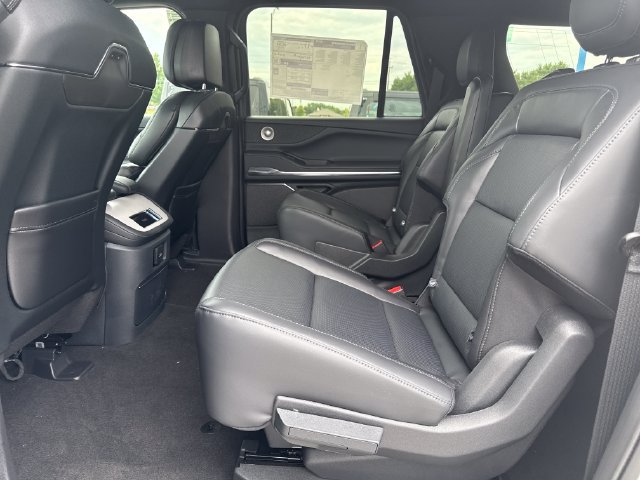 New 2027 Lincoln Navigator L Reserve w/ Jet Appearance Package AWD/4WD image 14