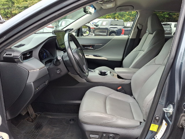 Used 2022 Toyota Venza XLE AWD/4WD image 13