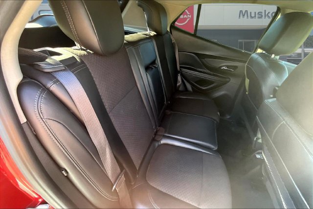 Used 2021 Buick Encore Preferred w/ Safety Package FWD image 25