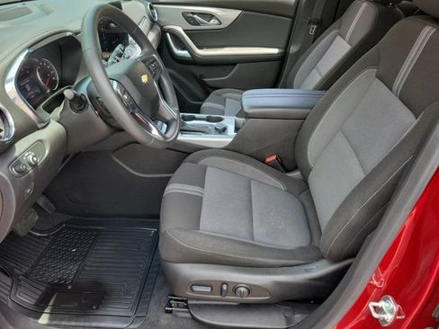 Used 2024 Chevrolet Blazer LT w/ Convenience Package FWD image 11