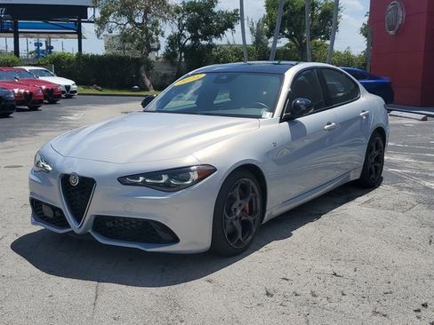 New 2024 Alfa Romeo Giulia Ti w/ Performance Driving Package RWD image 2