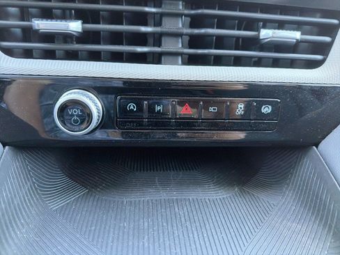 Certified 2026 Ford Explorer Active AWD/4WD image 30