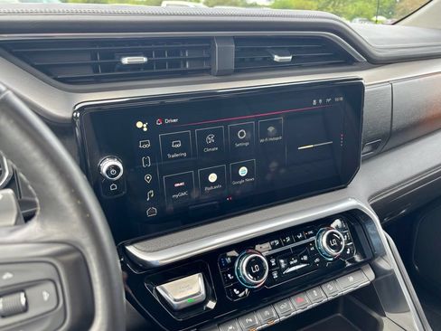 Used 2023 GMC Sierra 1500 Denali w/ Denali Reserve Package AWD/4WD image 34