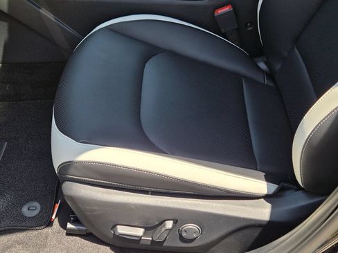 New 2026 Kia K4 EX w/ GT-Line Premium Package FWD image 17