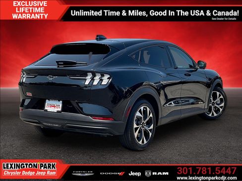 Used 2025 Ford Mustang Mach-E Select w/ Comfort Package Lite AWD/4WD image 5