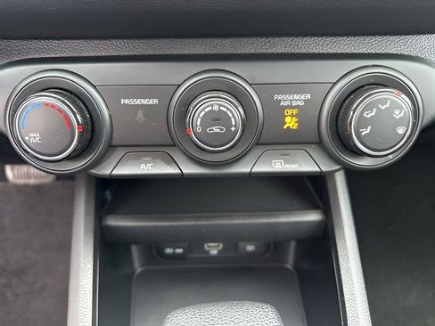 Used 2024 Kia Forte LXS FWD image 26