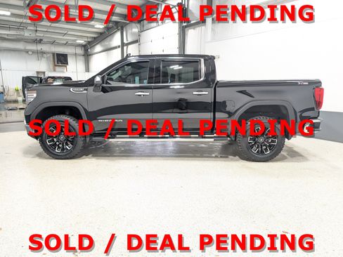 Used 2024 GMC Sierra 1500 SLT w/ SLT Premium Package AWD/4WD image 6
