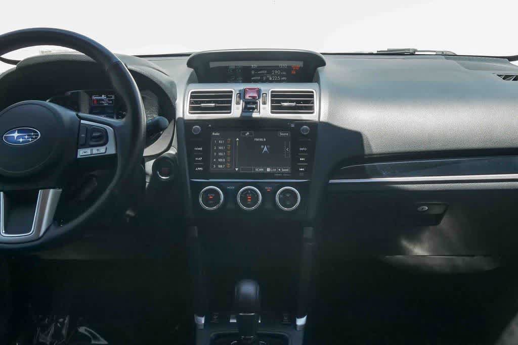 Used 2018 Subaru Forester 2.5i Touring w/ Popular Package #3B AWD/4WD image 10